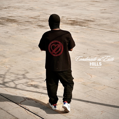 HILLS BLACK- T SHIRT CON DIAMANTES Y CORAZON BRILLANTE
