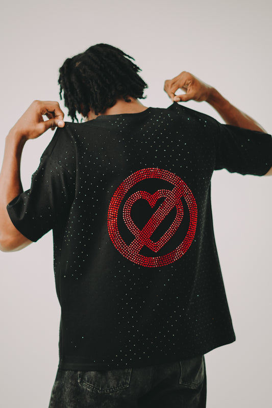 HILLS BLACK- T SHIRT CON DIAMANTES Y CORAZON BRILLANTE